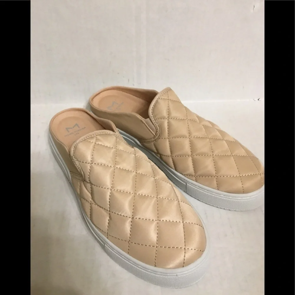 MARC FISHER CRISLEY SLIP ON SNEAKER